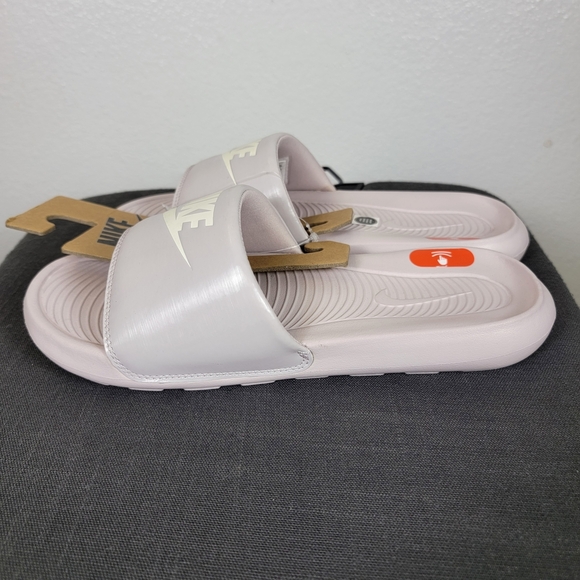 Nike Victori One Barely Rose/Silver Women's Slides Sandals US Size 10 - Picture 5 of 7